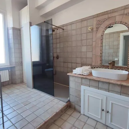 Casa Matilde * Rome